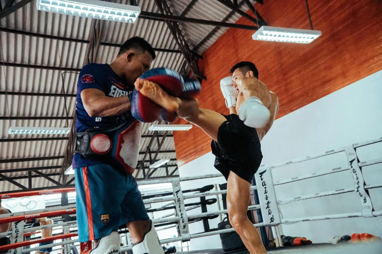 Muay Thai class at Reizen MMA